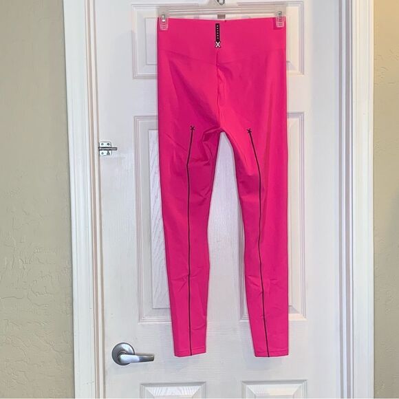 Savage X Fenty Leggings Size Large Hot Pink Color - Picture 12 of 12